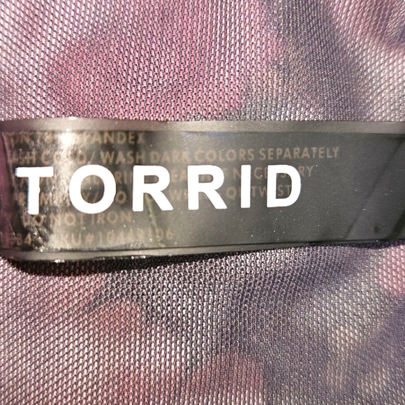 TORRID Plus Size Ruched Floral All Over Skull Rose Design Swim Skirt With Breif - Picture 10 of 13